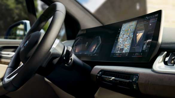 U06 BMW 2系列Active Tourer,前衛時尚的內裝設計 U06 BMW 2系列Active Tourer,內裝,駕駛艙與BMW一體式曲面螢幕