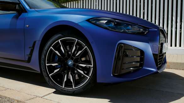 G26 BMW i4 M50的傳動系統 G26 BMW i4 M50 BMW Individual Frozen Portimao Blue銀粉漆 傳動系統