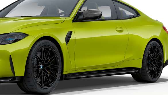 G82 BMW M4 Competition Coupé,車側視角 G82 BMW M4 Competition Coupé,車側視角