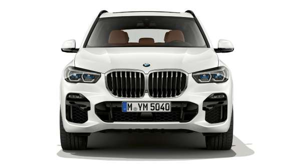 G05 BMW X5 四分之三車頭視角 G05 BMW X5 Mineral White銀粉漆車色四分之三車頭視角