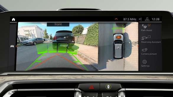 G07 BMW X7 自動停車輔助系統 G07 BMW X7 自動停車輔助系統