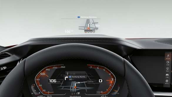 G29 BMW Z4敞篷跑車的駕駛座艙 G29 BMW Z4敞篷跑車的方向盤、車況抬頭顯示器和中控顯示幕