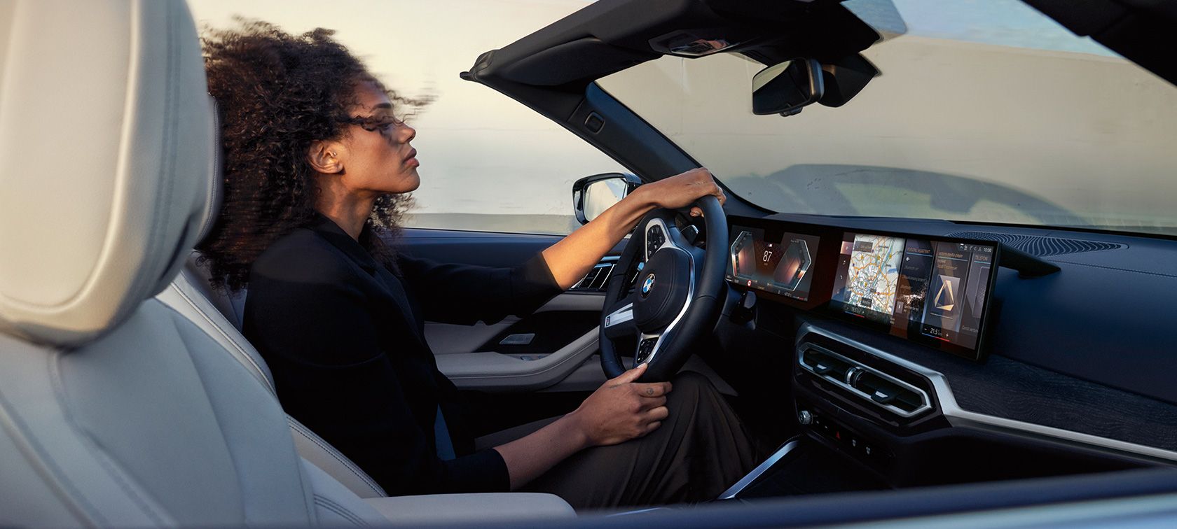 BMW 4系列敞篷跑車的數位服務與智慧駕駛輔助系統 G23 BMW 4系列敞篷跑車的數位服務與智慧駕駛輔助系統 G23