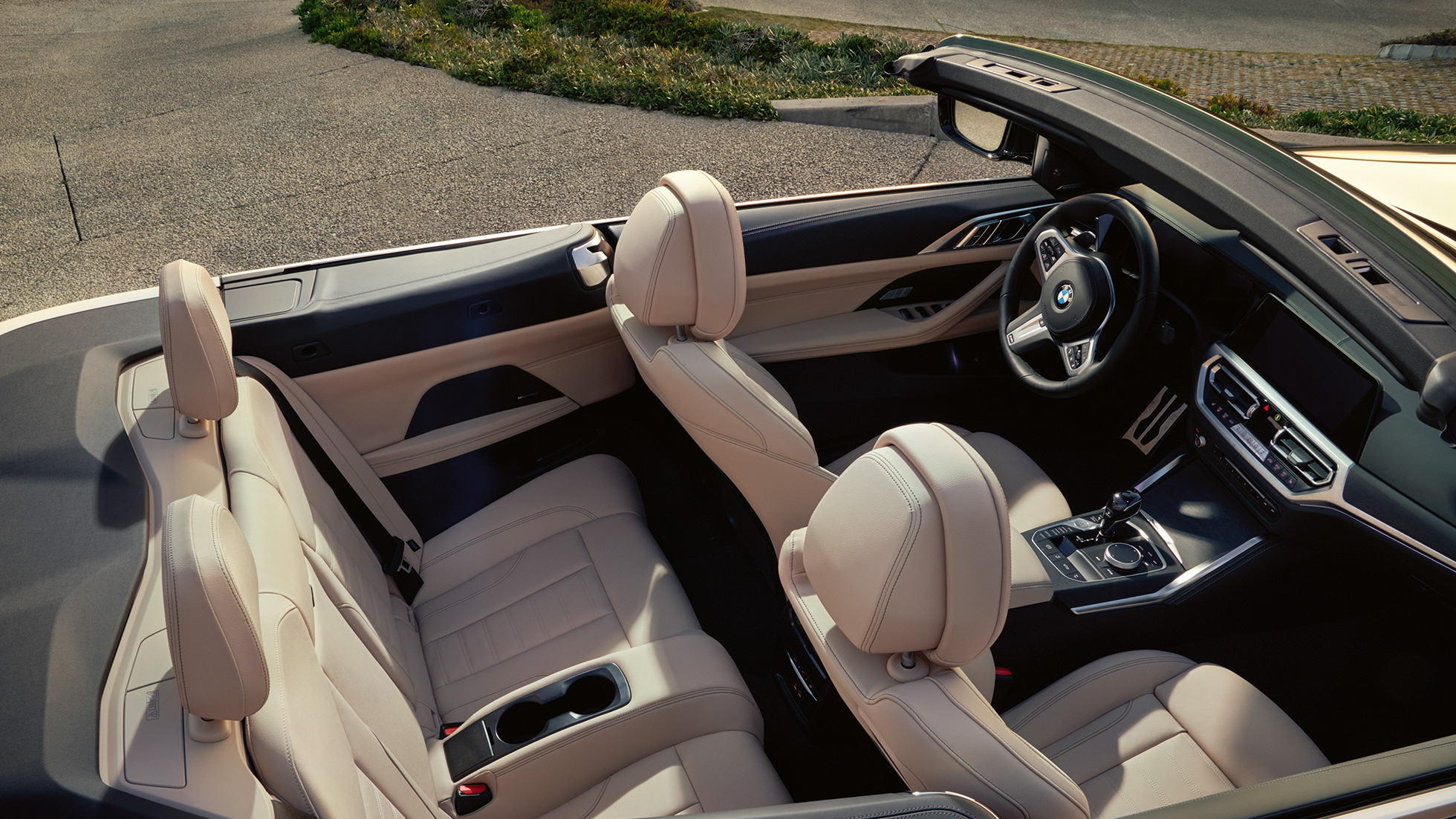 BMW 4系列敞篷跑車 車室空間 G23 BMW 4系列敞篷跑車之車室空間
