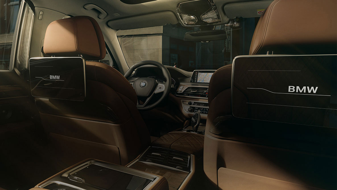 旗艦房車BMW 7系列的後座影音系統 旗艦房車BMW 7系列的後座影音系統