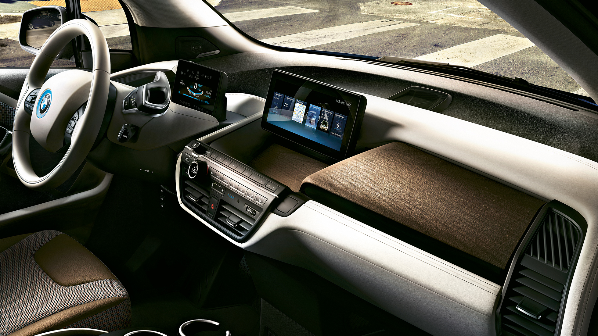 (圖說文字) (上傳AEM後拿掉)BMW i3 2018內裝 (圖說文字) (上傳AEM後拿掉)BMW i3 I01 2018內裝,中控顯示幕