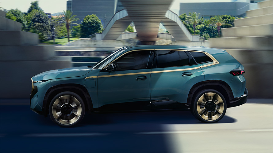 G09 BMW XM，外觀車側視角，Night Gold飾條