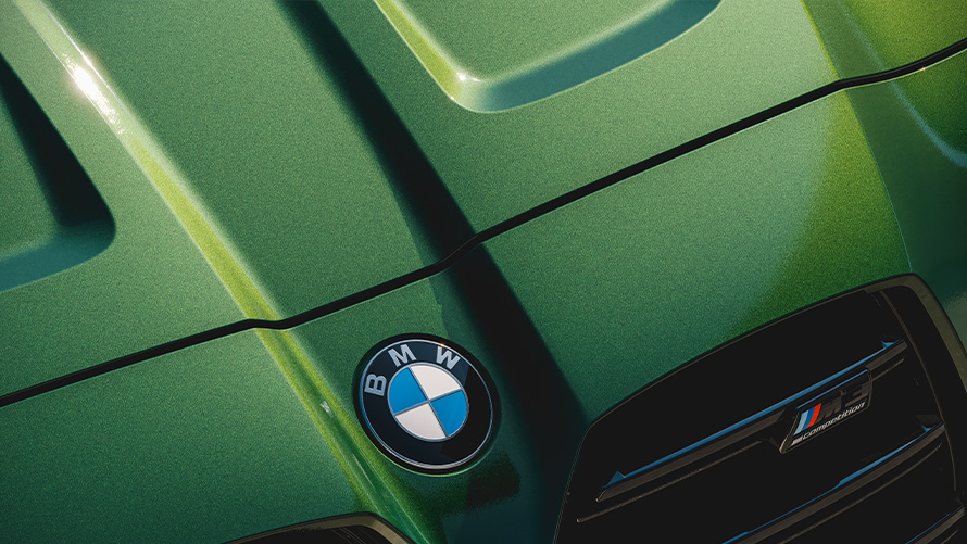 BMW M3 Competition  Touring M xDrive,BMW Individual銀粉漆Verde Ermes,BMW logo BMW M3 Competition  Touring M xDrive,BMW Individual銀粉漆Verde Ermes,BMW logo及BMW水箱護罩特寫