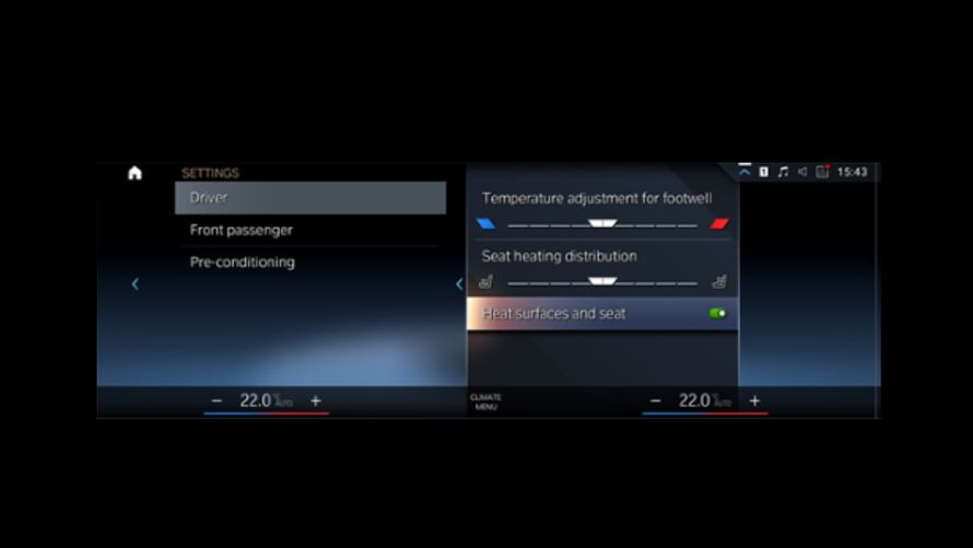 男人正在駕駛BMW