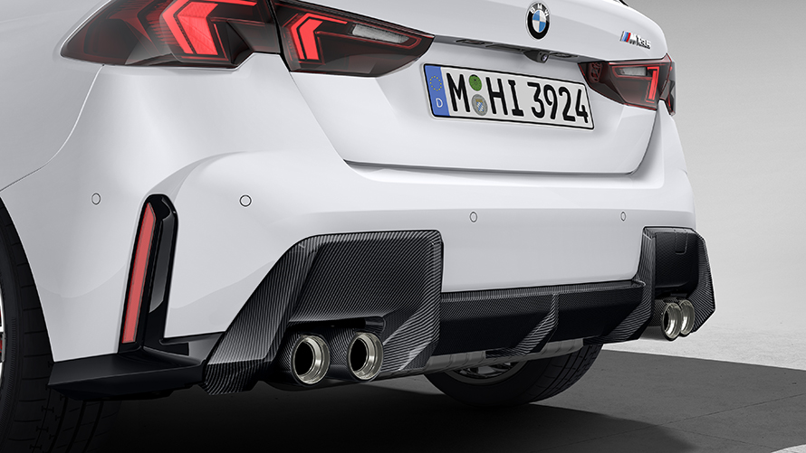 全新BMW 1 Series 的BMW M Performance Parts，M Performance 碳纖維後保下擾流板