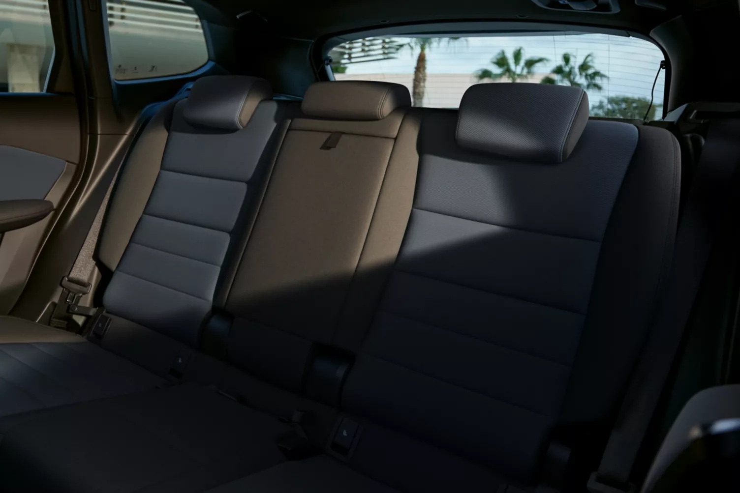 BMW X1，後座座椅 