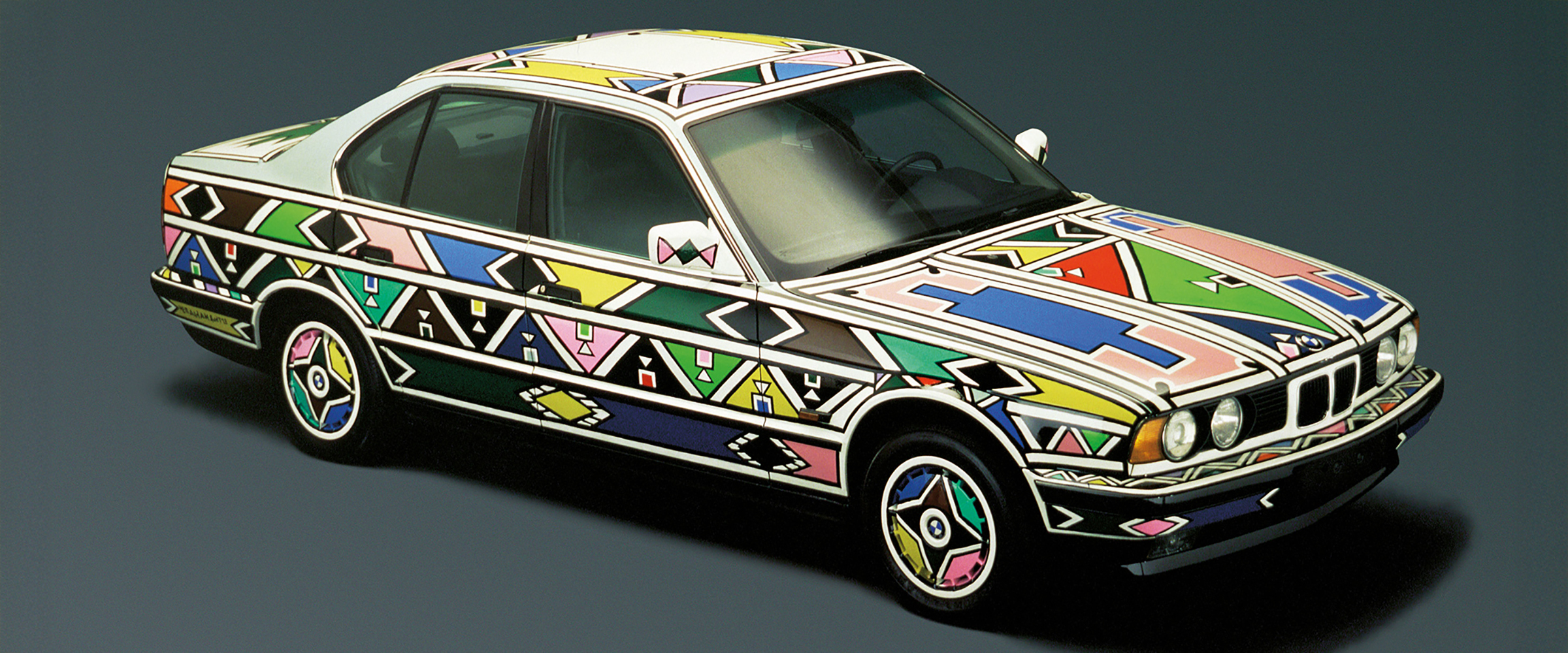 Esther Mahlangu / BMW 525i / 1991