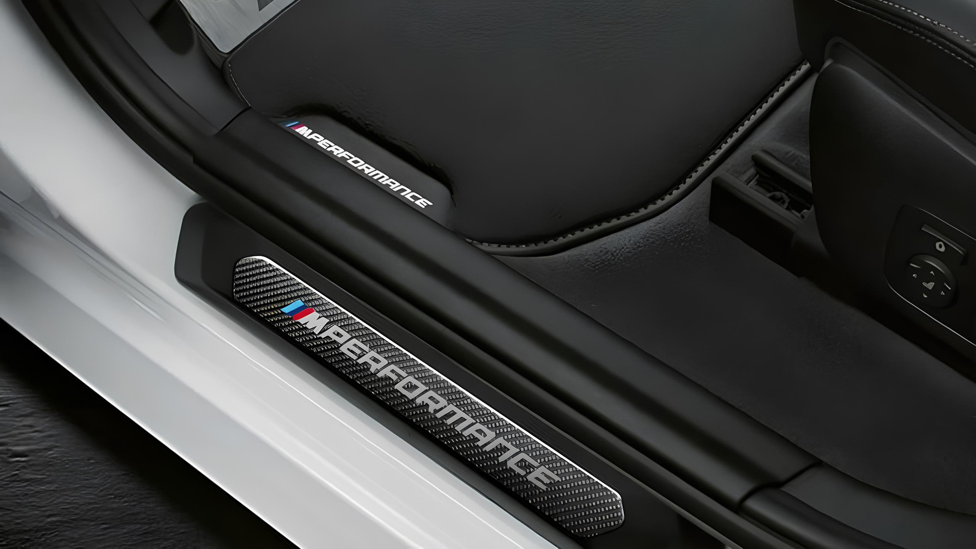 M Performance門檻飾板