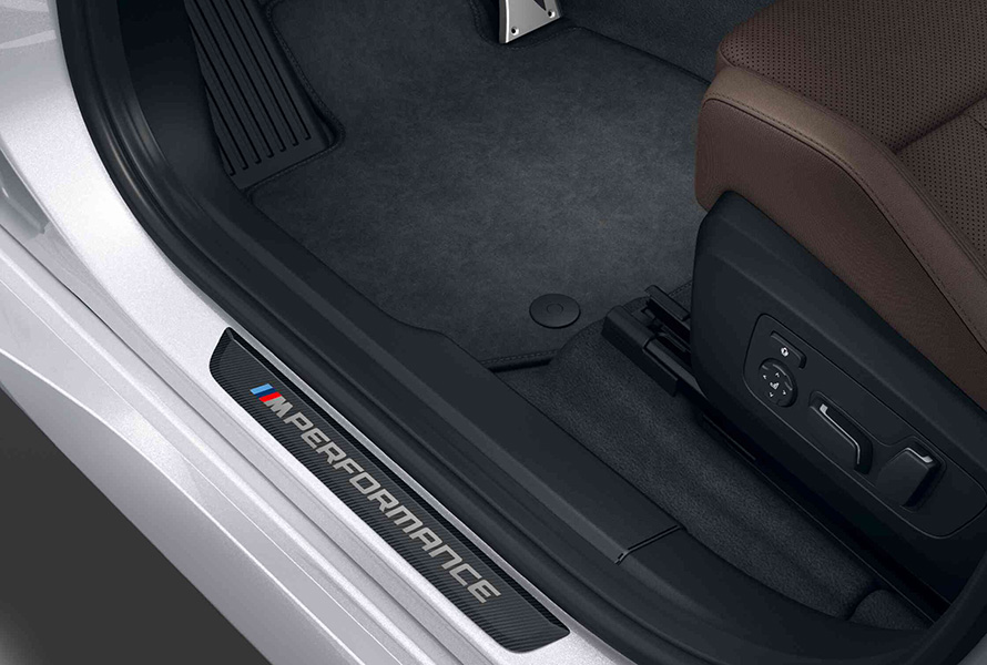 M Performance碳纖維迎賓門檻飾板