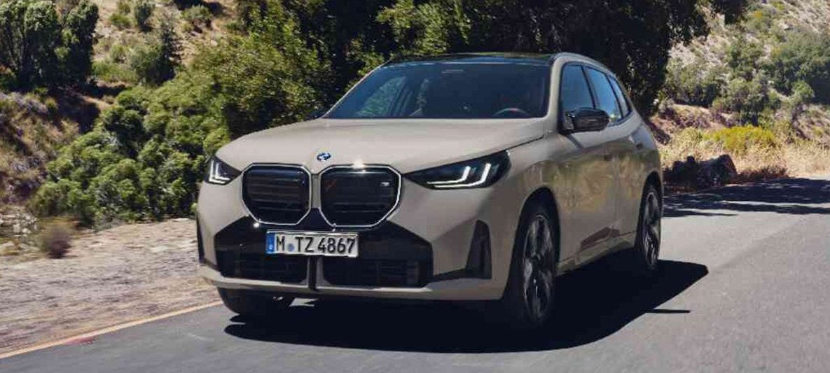 全新世代BMW X3底盤科技全面升級，不僅提升X3操控靈活性，同時增加前軸後傾角強化行駛時的穩定表現，帶來無可比擬的動態駕馭