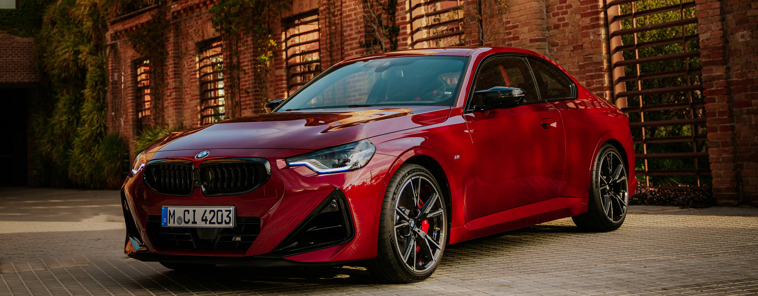 全新BMW M240i xDrive雙門跑車