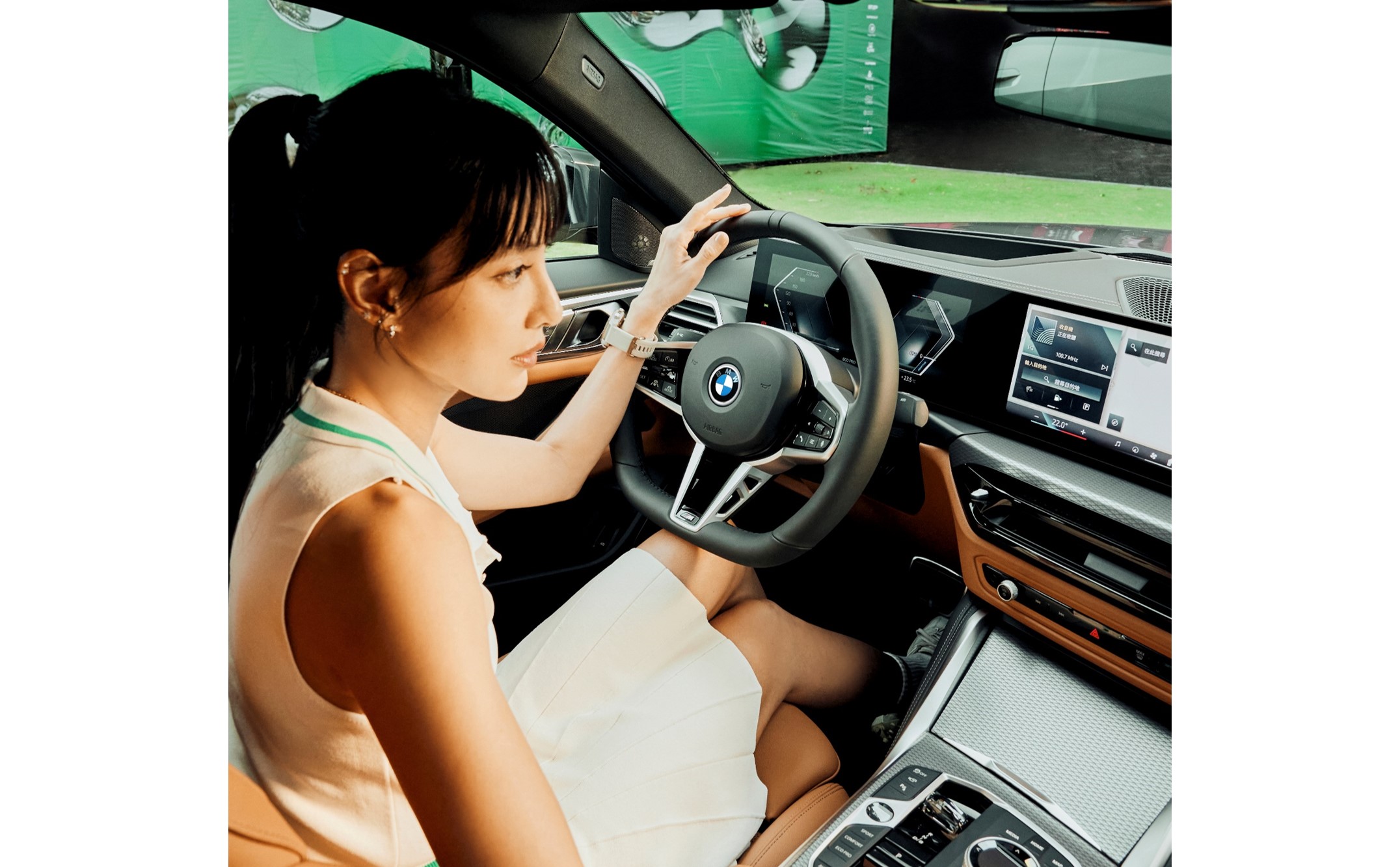 BMW 4系列 x 房思瑜 BMW 4系列 x 房思瑜