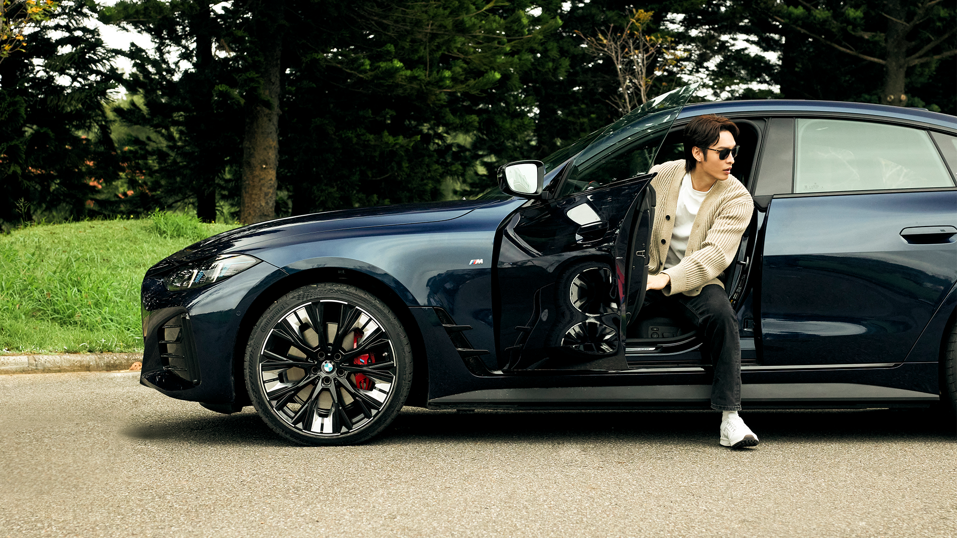 BMW i4 x 曹佑寧