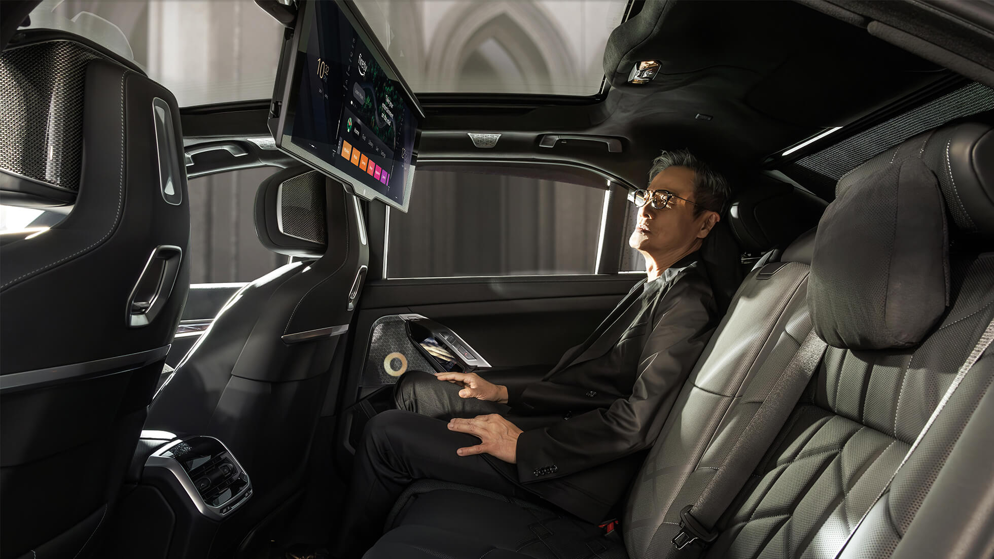 BMW i7 M70 x 羅大佑