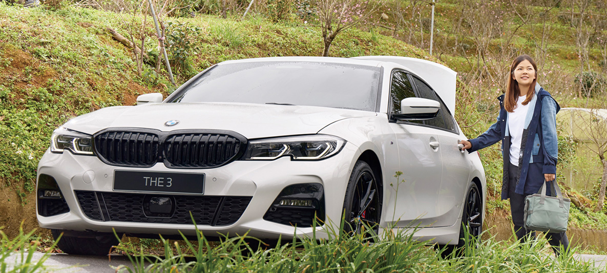 BMW 330i x 徐薇淩