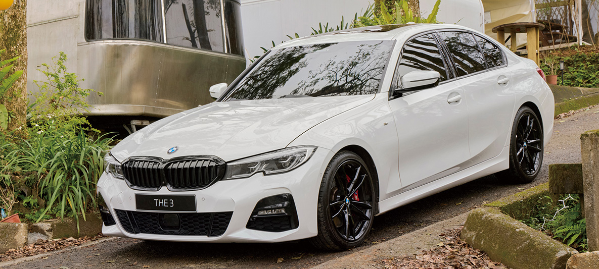 BMW 330i x 徐薇淩