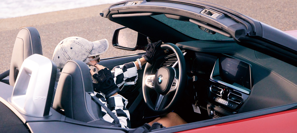 Vivian覺得車內空間對她來說十分足夠，特別中意雙人座所營造的「跑車」感